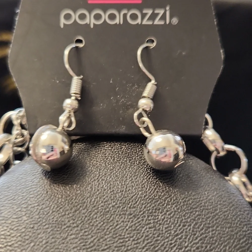 Paparazzi Silvertone Fringe Necklace
